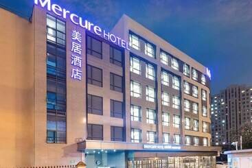 هتل Mercure Shanghai Xujiahui South