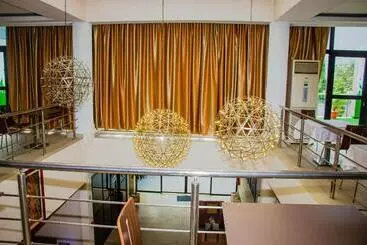 هتل Bluebay Hôtel Abidjan
