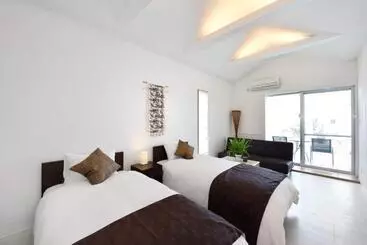 هتل Route 6 Inn