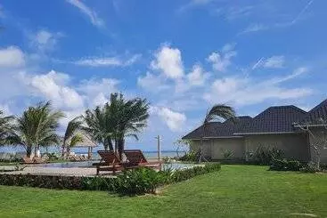 Hotel The Kelong Trikora Resort