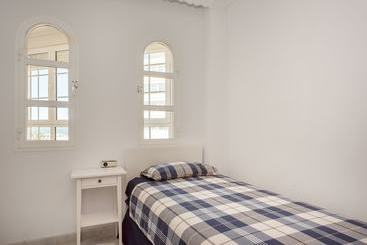 Infocom Apartment Severo Ochoa City Center