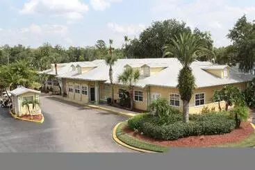 Tropical Palms Resort