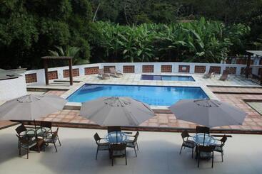 فندق Cantinho Das Flores