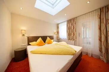 هتل Haus Stefanie
