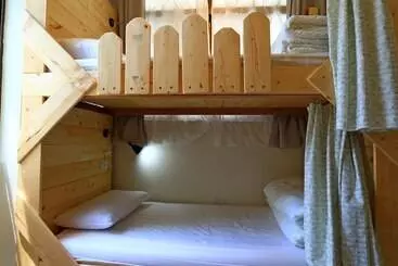 هتل آپارتمان Just Life   Hostel