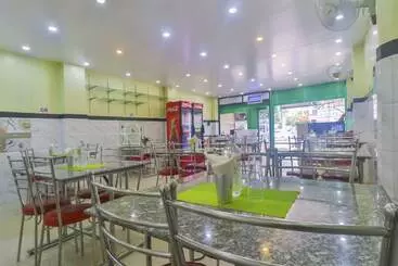 هتل Aahar Spicy Kitchen And Rest House By Oyo Rooms