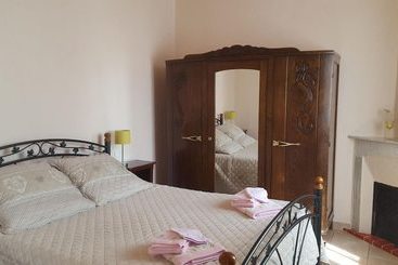 コテージ L Oustal By Gites De France