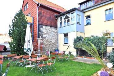شقق خاصة سياحية Spacious Apartment In Ballenstedt Harz Near Lake