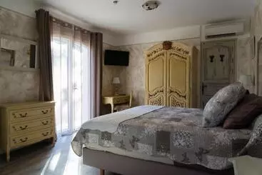 Bed and Breakfast Hôtes Antic Provence