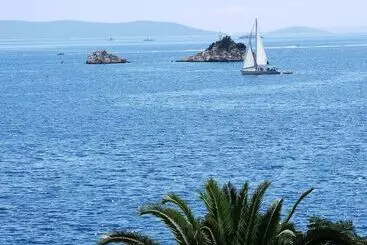 Ferienwohnungen Spacious And Comfortable Apartment, Outside The Historical Centre Of Split