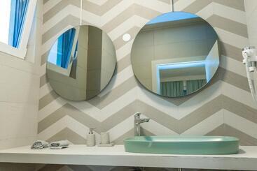 آپارتمان‌های توریست‌ها Villa Sara   Private Infinity Pool