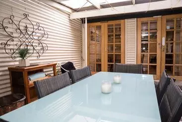 ツーリストアパートメント Wishing Well Cottage