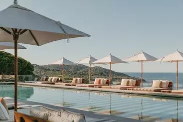 Hotel Lily Of The Valley