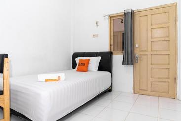 بنسيون Koolkost Female Syariah Near Uniska Banjarbaru