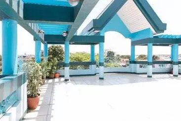 Hotel Reddoorz Plus At Villa Gloria Taguig