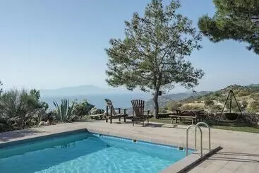 Hotel Simurg Inn