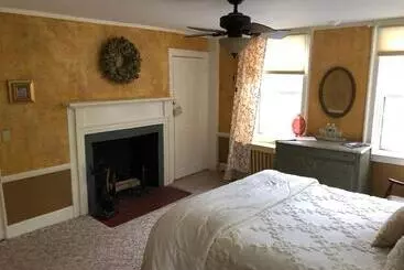 Hotel William's Grant Inn Bed And Breakfast