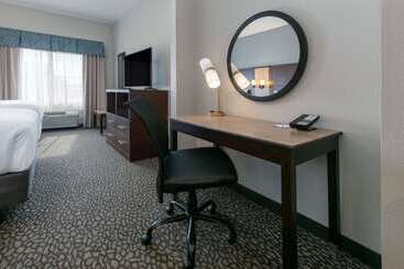 Hotel Wingate By Wyndham Dfw / North Irving