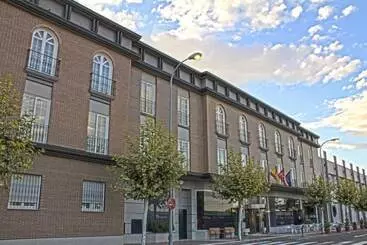 酒店 Madrid Parla