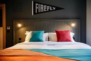 Hotel Firefly