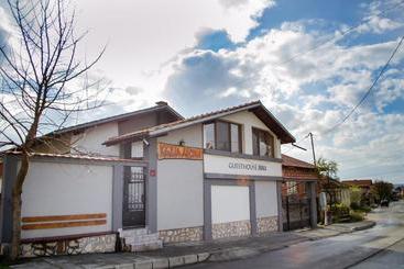 Pensjonat Guesthouse Juli