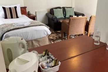 The Bein Inn Hotel & Restaurant