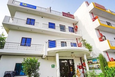 Hotell Pearl Of Taj Home Stay