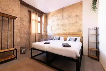 Bed and Breakfast Birdhouse