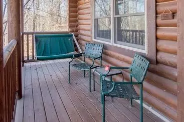 Mökkimajoitus Heartland Country Resort & Lodge