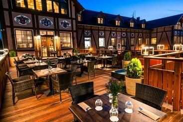 بنسيون Akademia Kuraszkow