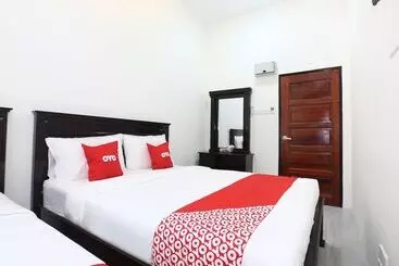 Hotelli Oyo 89678 Ady