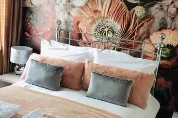 Bed and Breakfast One Ninety Boutique Accommodation