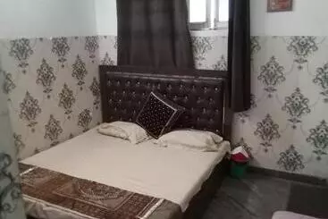 ペンション Raj Mahal