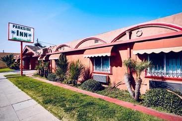 فندق على الطريق Parkside Inn