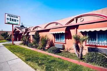 モーテル Parkside Inn
