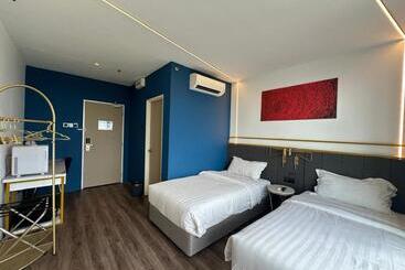 Hotel Regatta Stay Kozi Square Kuching