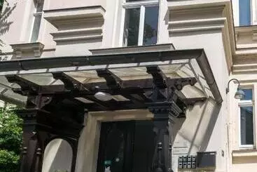 هتل آپارتمان Limehome Dresden Antonstraße