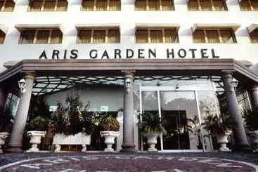 هتل Aris Garden