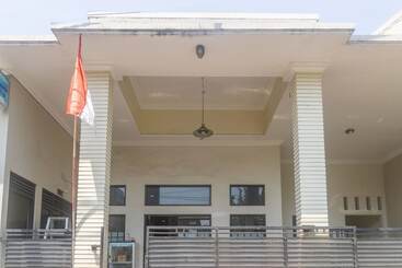 Hotell Spot On 3155 Penginapan Banyu Biru Syariah