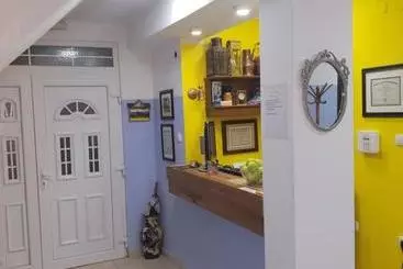 پانسیون Apartments And Rooms L E F T River Belgrade