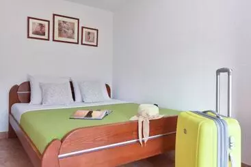 Pensionat Guest House Jedro