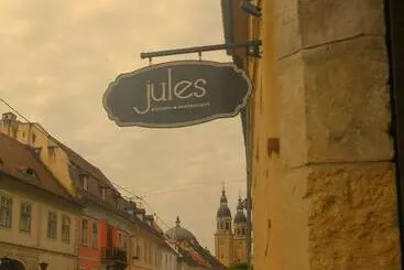 Pensjonat Jules Home