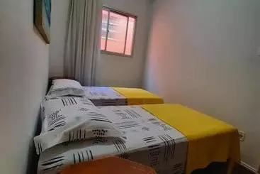 Yellow Hostel Praia Da Costa