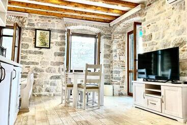 펜션 Apartments đukić