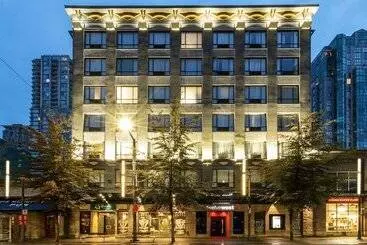 Hotelli Quality Inn & Suites