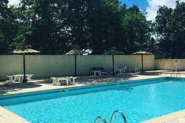 Hotell Camping La Buissière