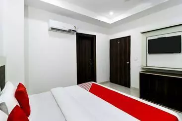 Hôtel Oyo 48529 H5