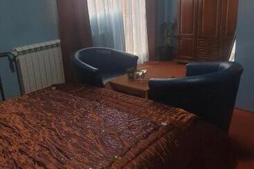 پانسیون Guesthouse Prenociste Faraon