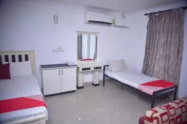 ホテル Sanri Villa Katunayaka