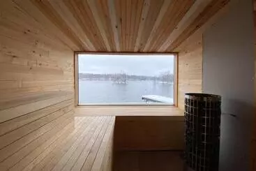 ホテル Upperud 9:9